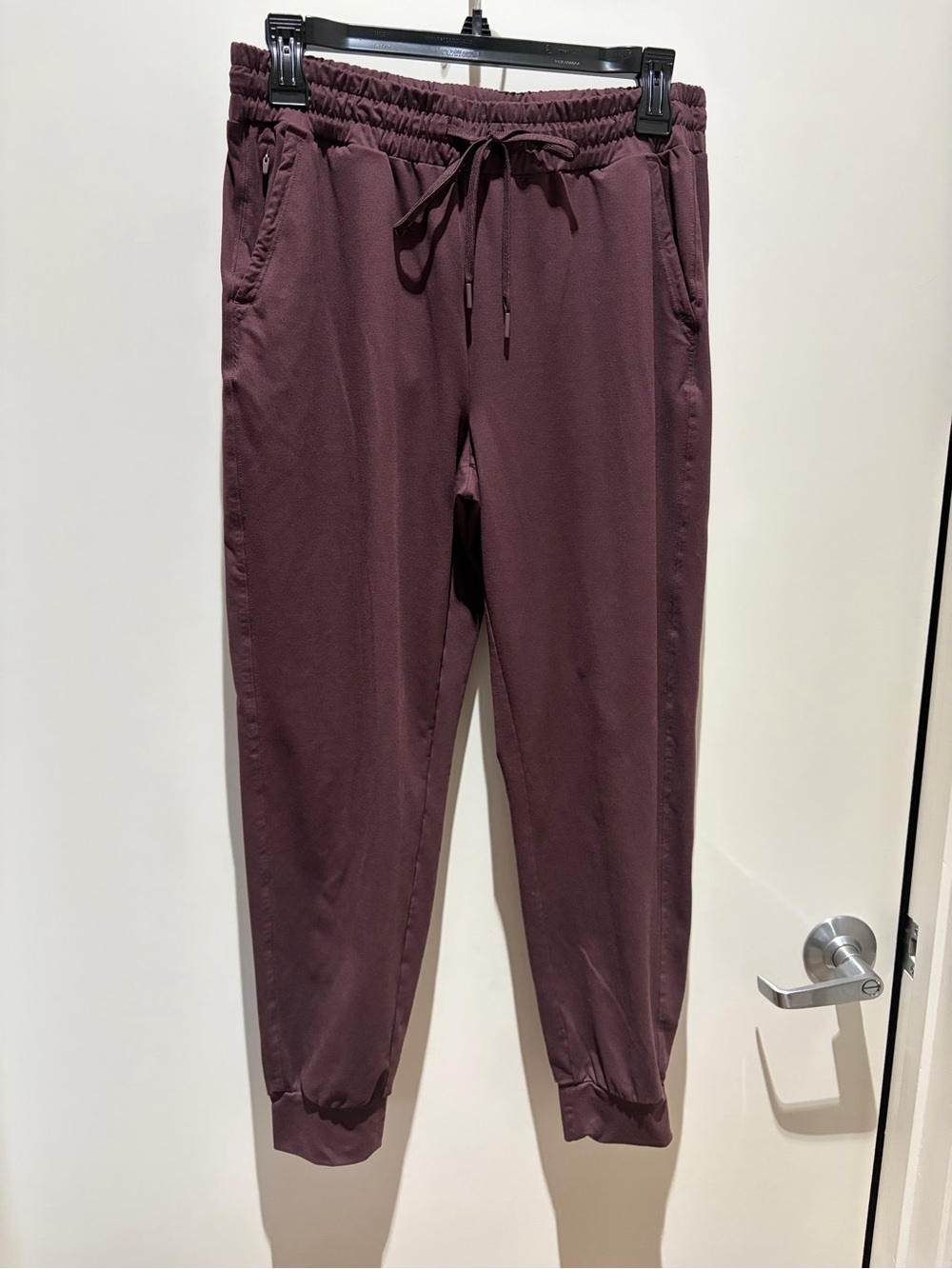 Zella Move In Pocket Joggers~ size M